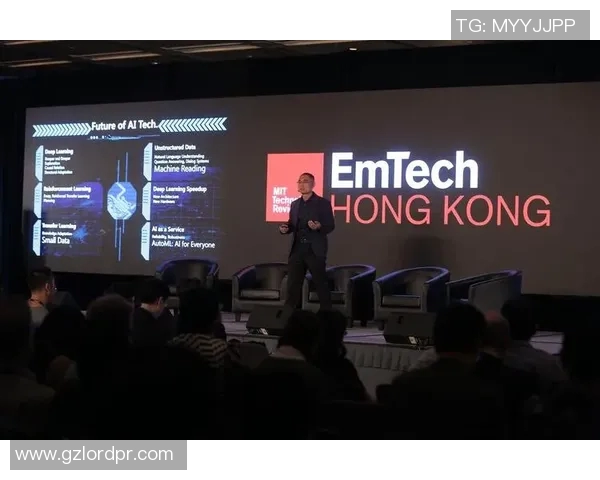 滑板与人生的交响曲：杨强的深度对话与成长之路